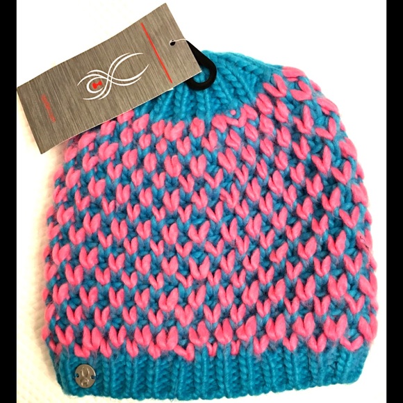 SPYDER π·Multi Color Hand Knit Hatπ· - Picture 2 of 3